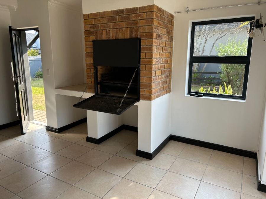 2 Bedroom Property for Sale in Blue Mountain Village Western Cape